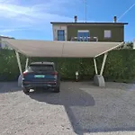 Semesterbostad Azdora *