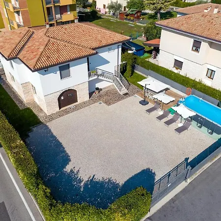 Azdora Nyaraló Peschiera del Garda