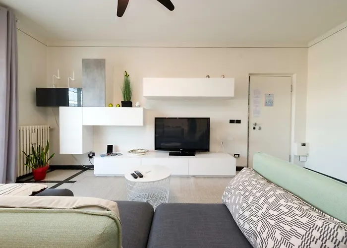 Azdora Peschiera del Garda